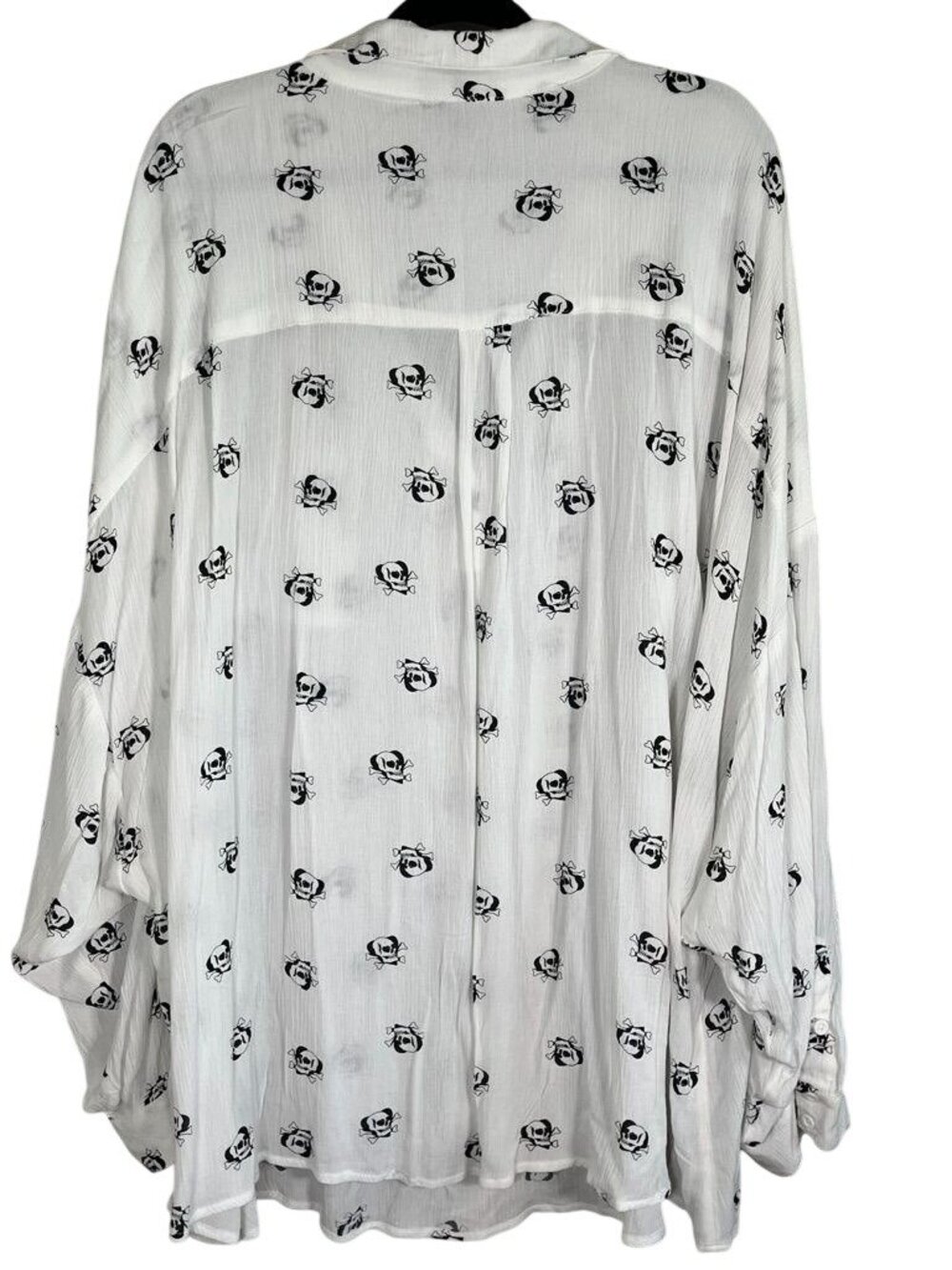 Torrid Crinkle Shirt Skull White 5X Goth Emo Grunge Punk Neutral Summer Sheer - Picture 3 of 10